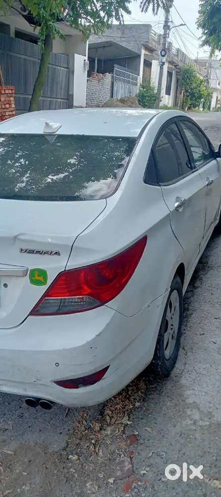 Hyundai Verna Crdi 2011 Diesel Manual