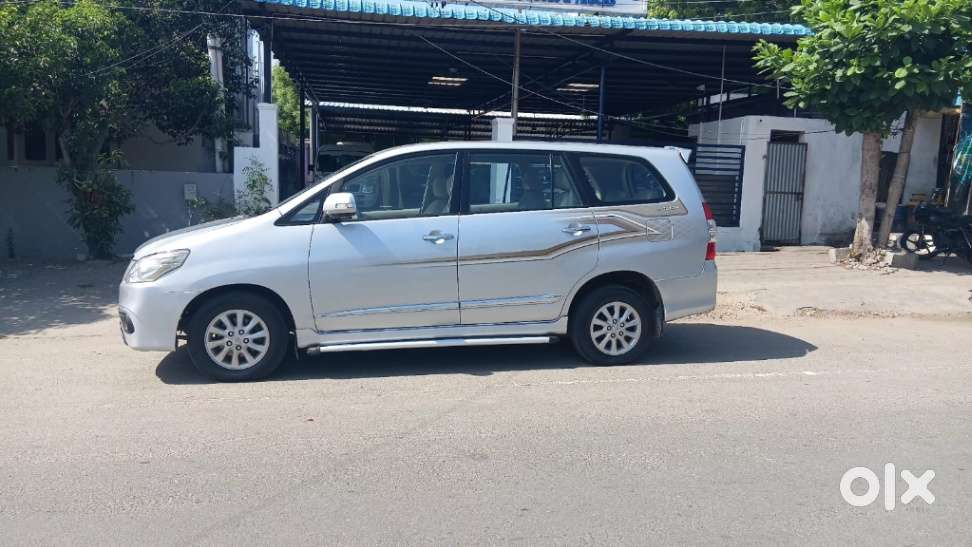 Toyota Innova Crysta, 2014, Diesel
