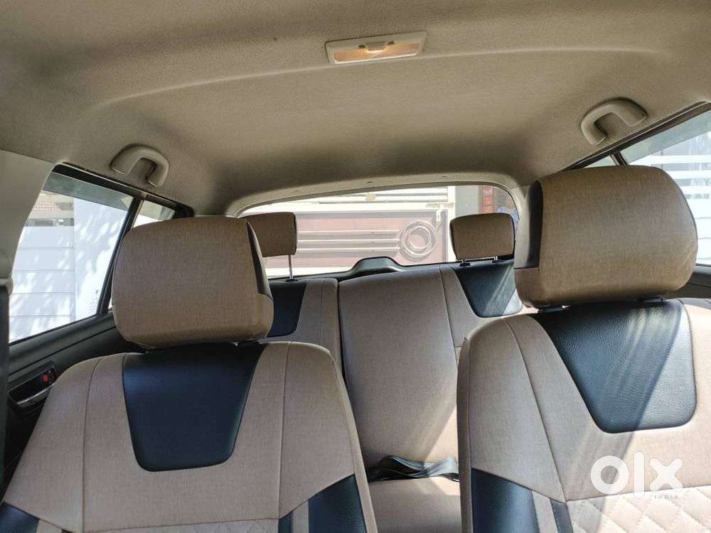 Maruti Suzuki Swift Vxi + Manual, 2016, Petrol