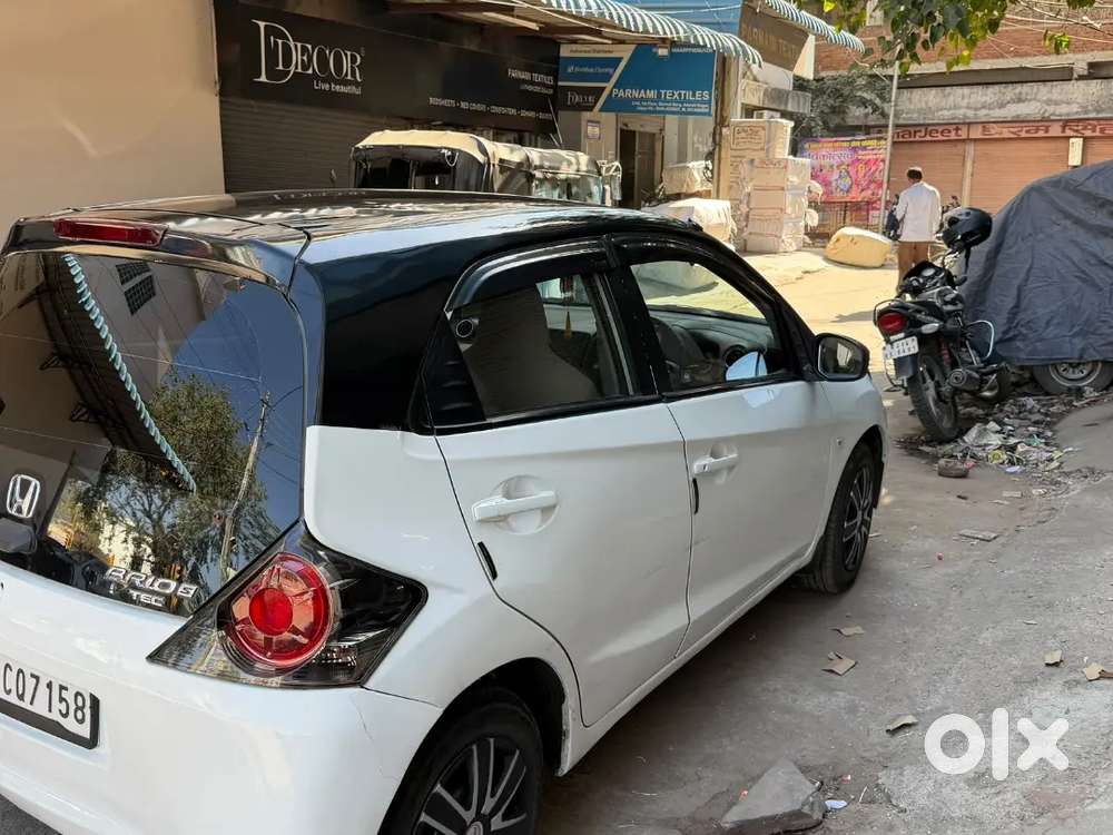 Honda Brio Mt Petrol 2012