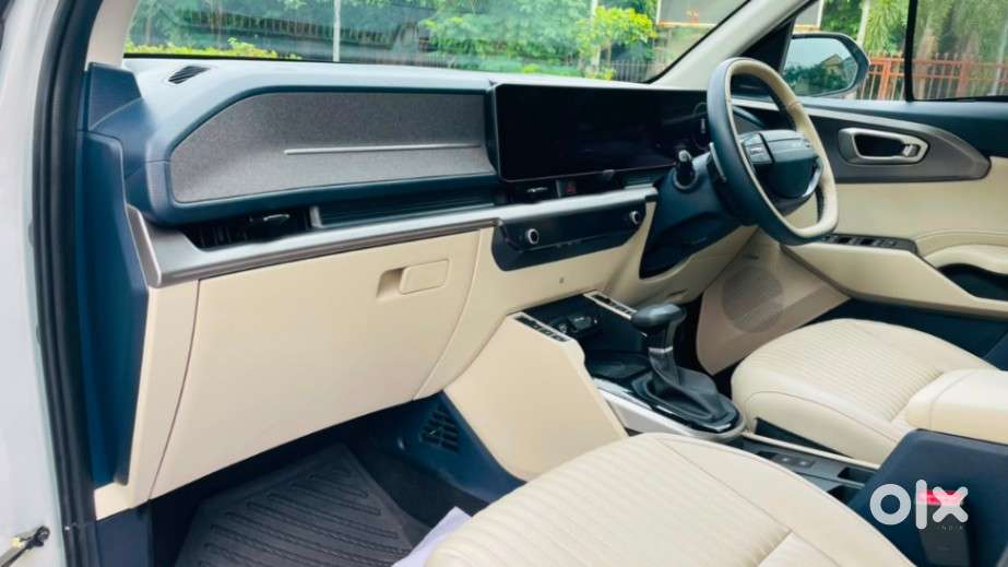 Kia Carens Clavis G1.5 Turbo Dct Htx Plus 7-seater, 2025, Petrol