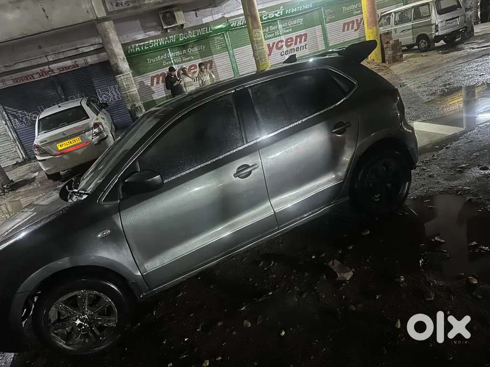 Volkswagen Polo Petrol 2013