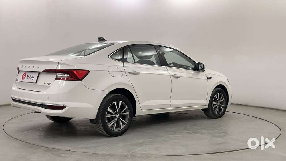 Skoda Slavia Style 1.5l Tsi Dsg, 2023, Petrol