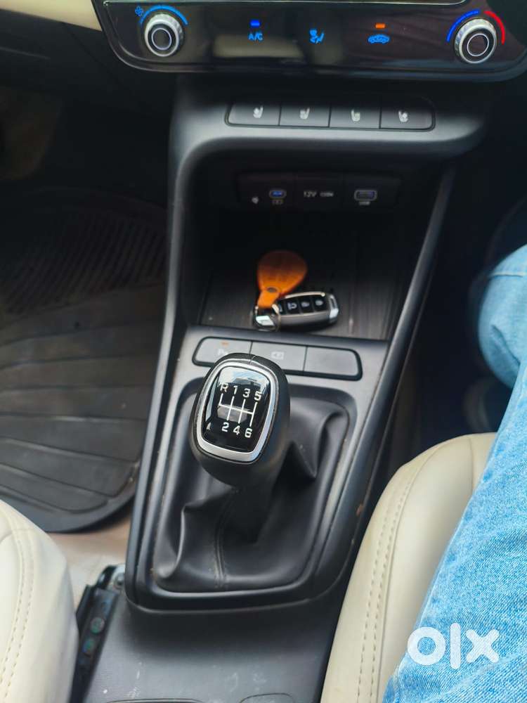 Hyundai Verna 1.5 Sx (o) Petrol Mt, 2023, Petrol