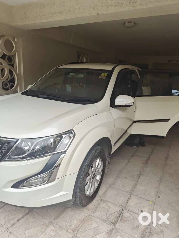 Mahindra Xuv500 W8 At 2016 Diesel  1st Owner  80,900 Km  New Tyres