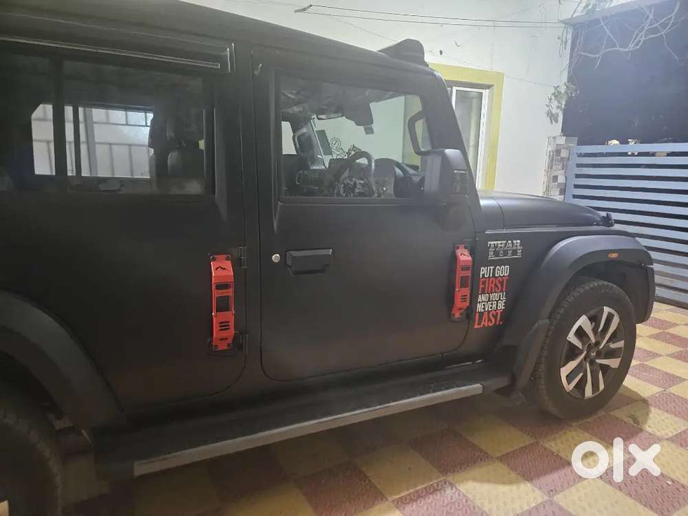 Thar Rox, Manual  Top End Model, Fully Loaded, Doctor Driven, Fancy No