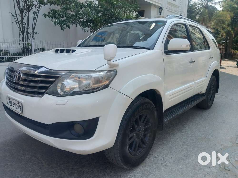 Toyota Fortuner 3.0 4x2 Automatic, 2013, Diesel