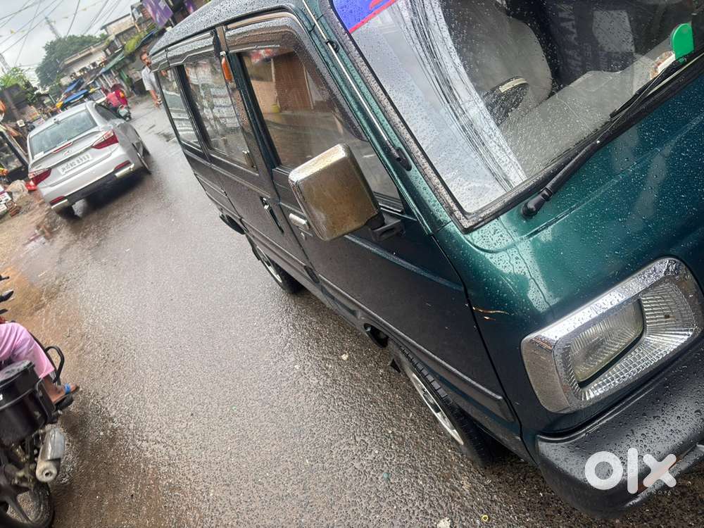 Well Maintained Van Omni