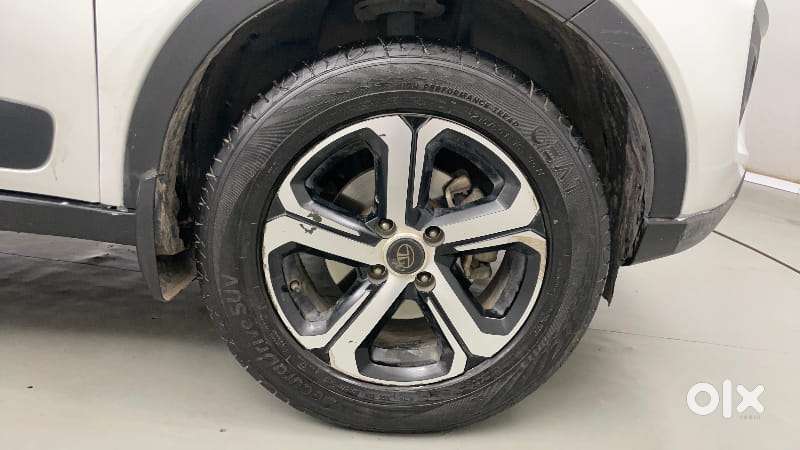 Tata Nexon 1.2 Revotron Xz Plus, 2022, Cng & Hybrids