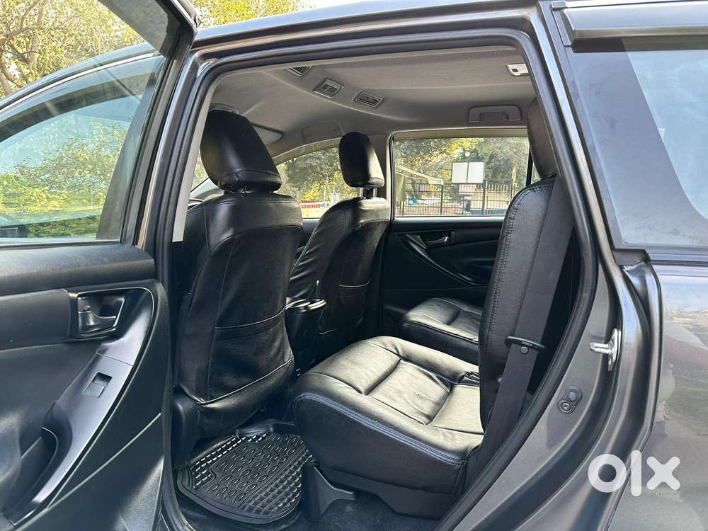 Toyota Innova Crysta