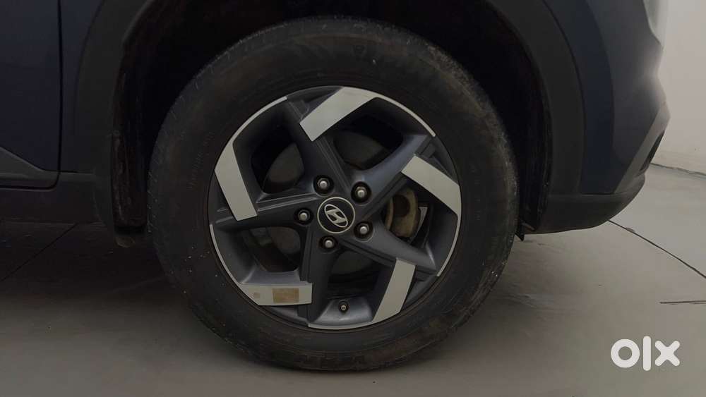 Hyundai Venue 1.2 S Plus, 2022, Petrol