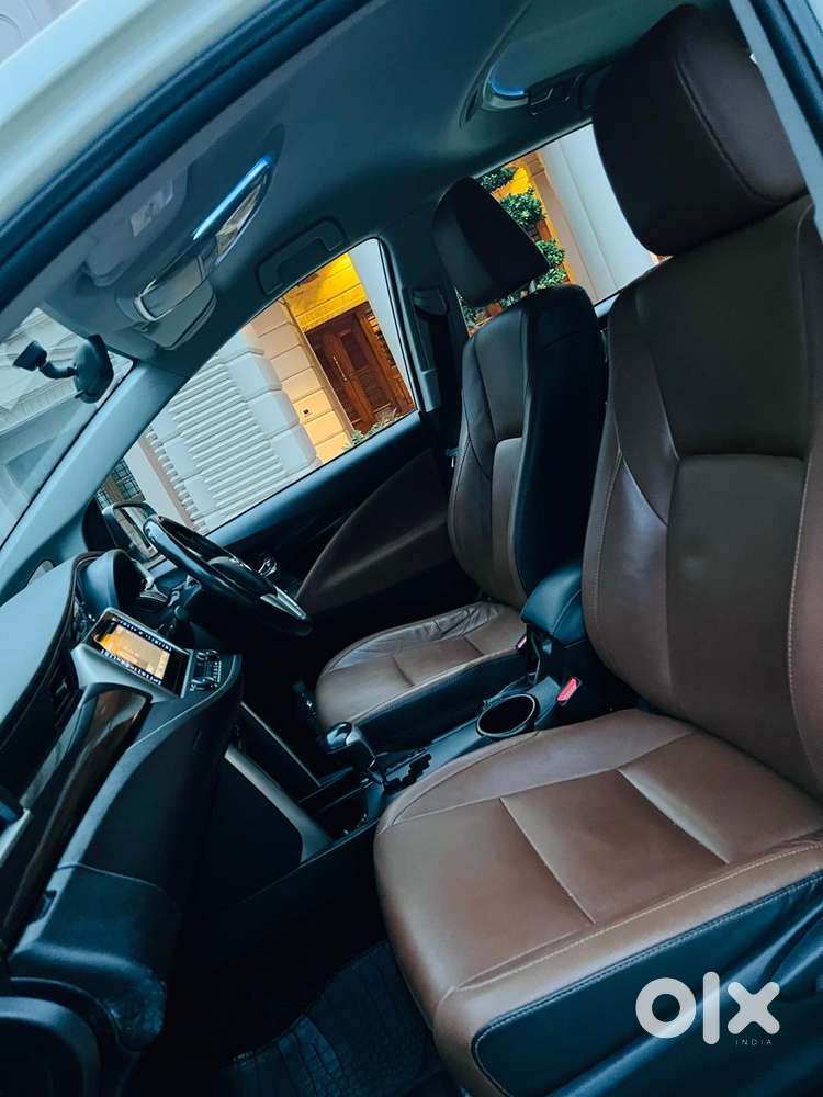 Toyota Innova Crysta 2.8z Automatic, 2019, Diesel