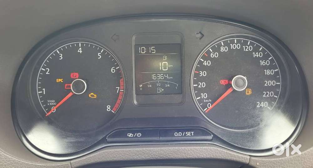 Volkswagen Vento Petrol Highline, 2015, Petrol