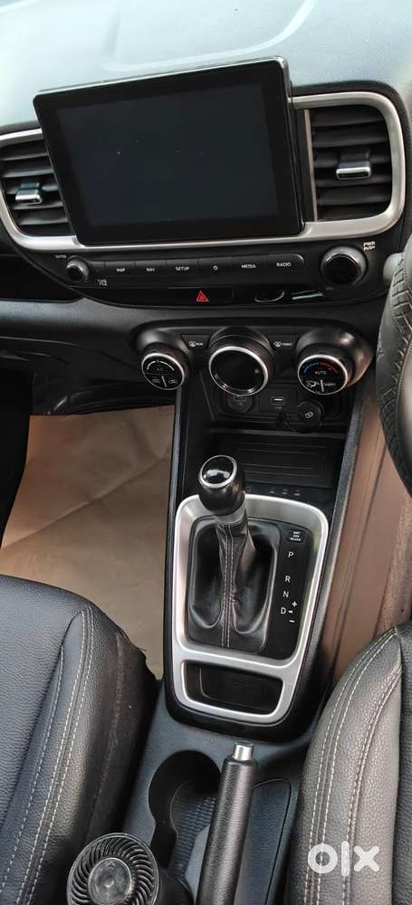 Hyundai Venue Sx+ At, 2019, Petrol