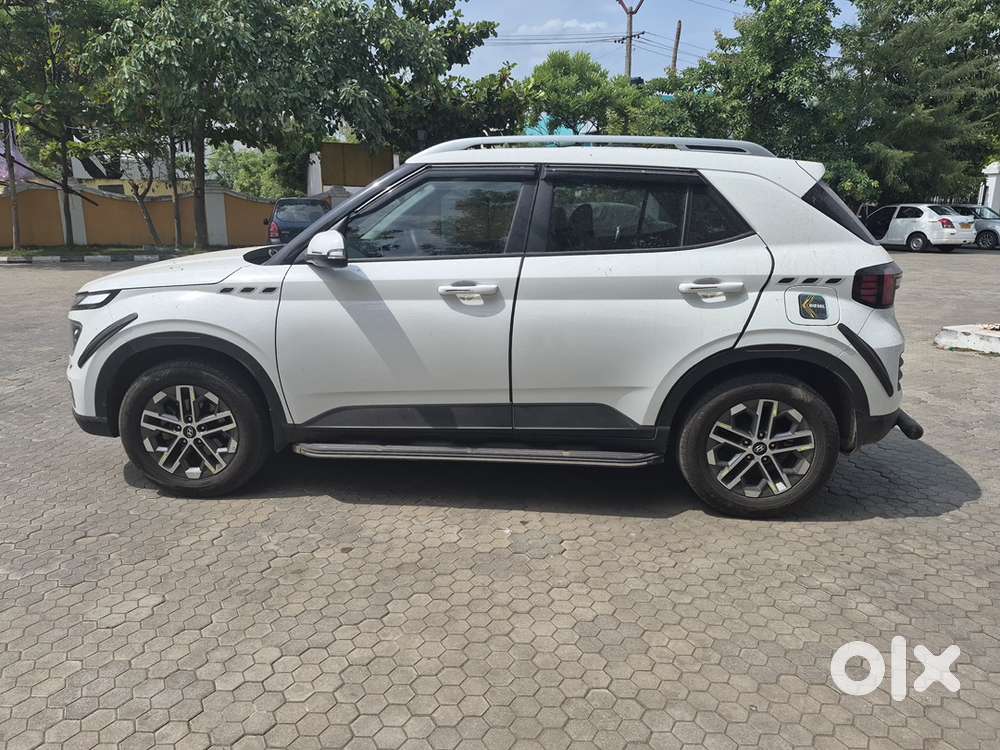 Hyundai Venue Diesel Manual 2025
