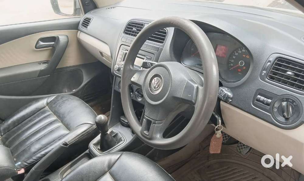 Volkswagen Polo 2012 Car