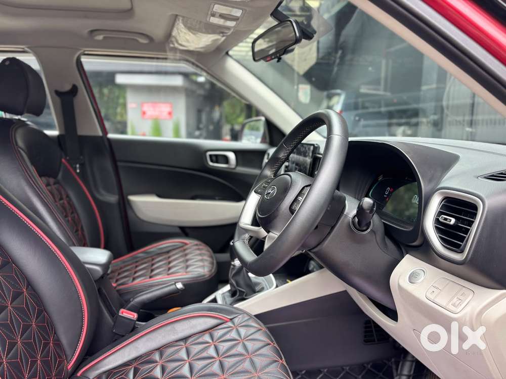 Hyundai Venue Sx Mt, 2023, Petrol
