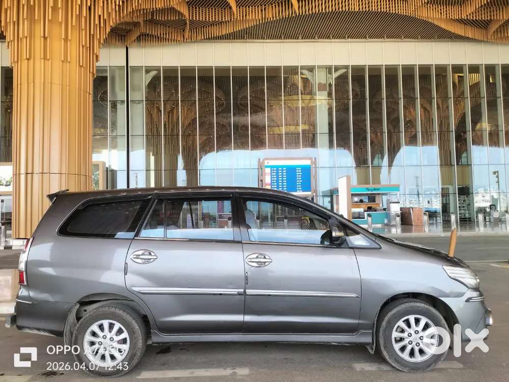 Toyota Innova 2012