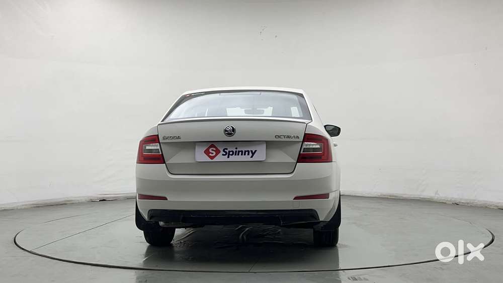Skoda Octavia Ambition Plus 1.8 Tsi At, 2017, Petrol
