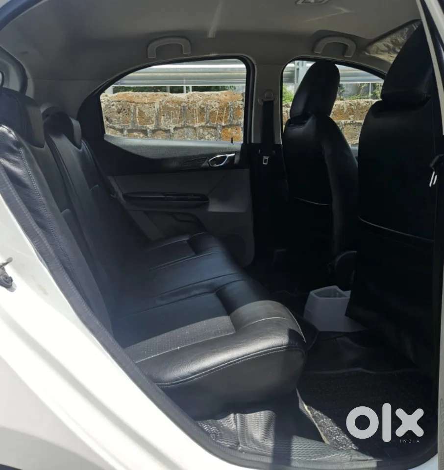 Tata Tiago Xza, 2018, Petrol