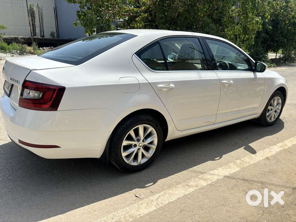 Skoda Octavia 1.8 Tsi At L K, 2018, Petrol