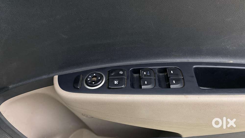 Hyundai Grand I10 At Sportz, 2017, Petrol