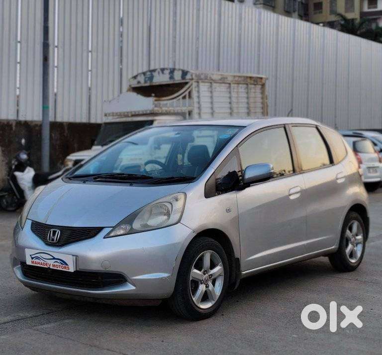 Honda Jazz V Mt Privilege, 2011, Petrol