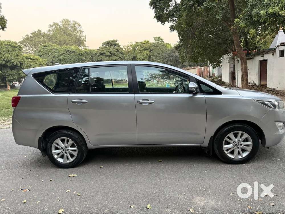 Toyota Innova Crysta