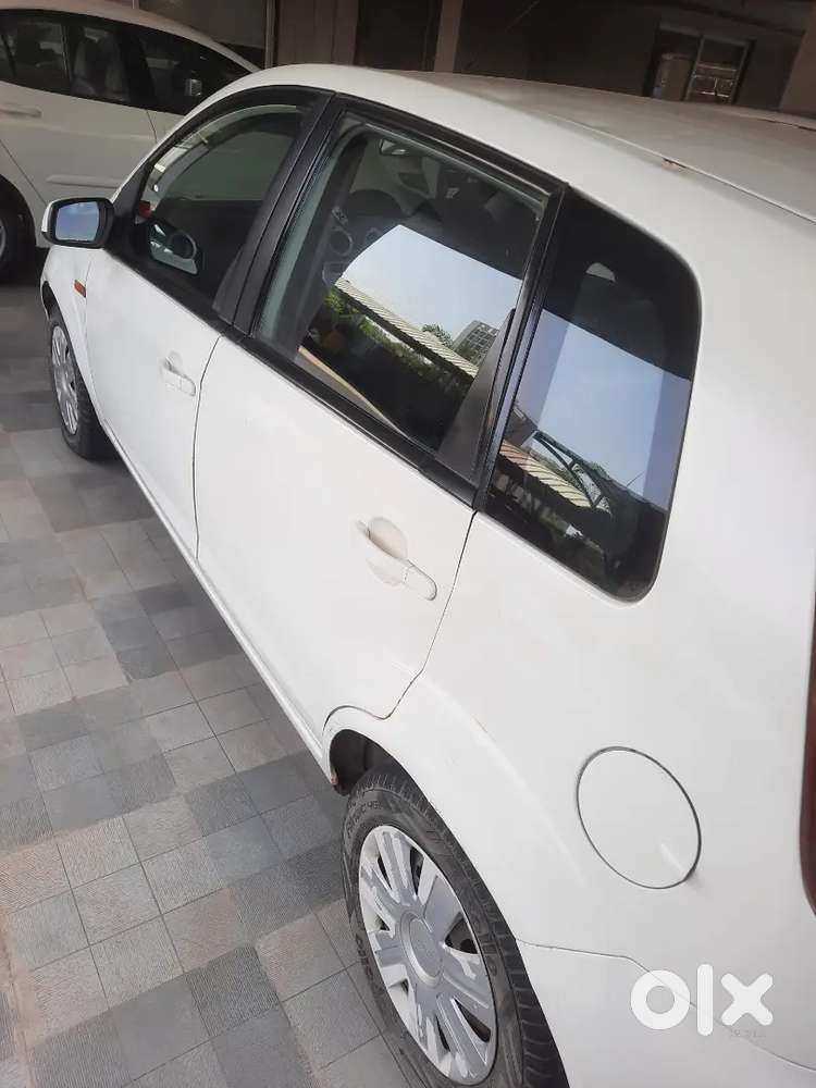 Ford Figo 2011 Petrol 105000 Km Driven White Colour Rajkot Passing