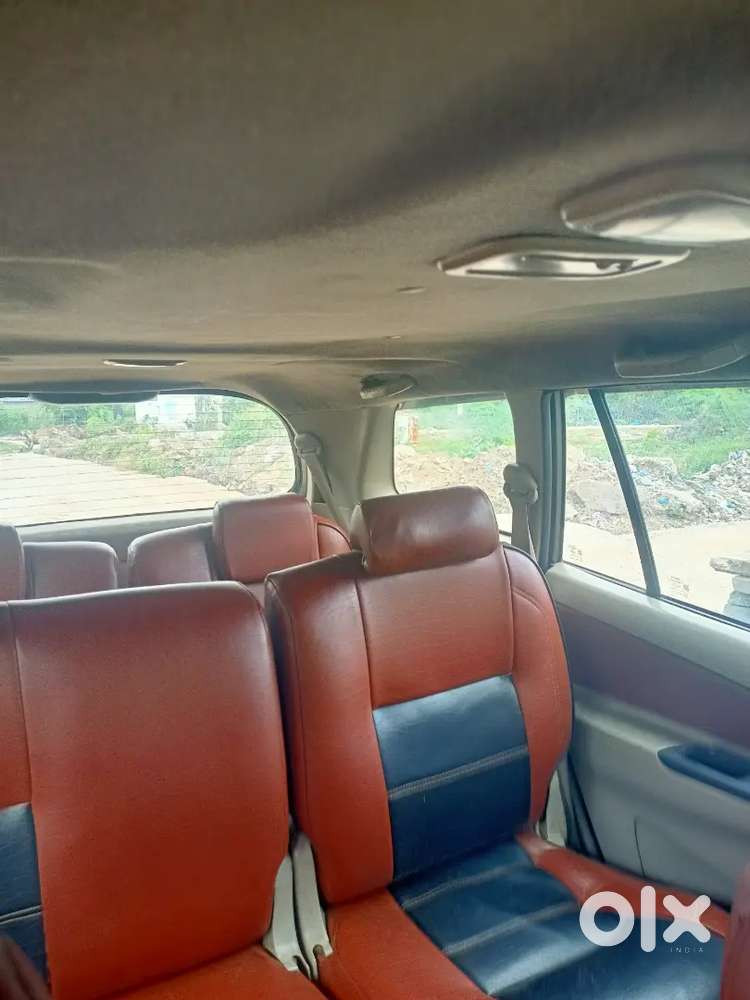 Toyota Innova 2011 Diesel 280000 Km