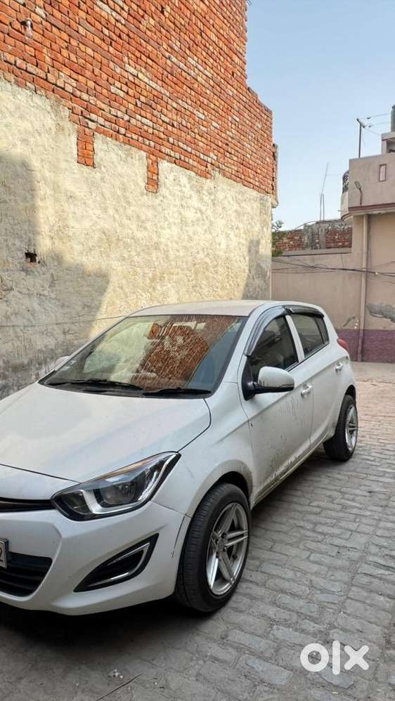 Hyundai Car Diesel 2014 Fancy Number 7372
