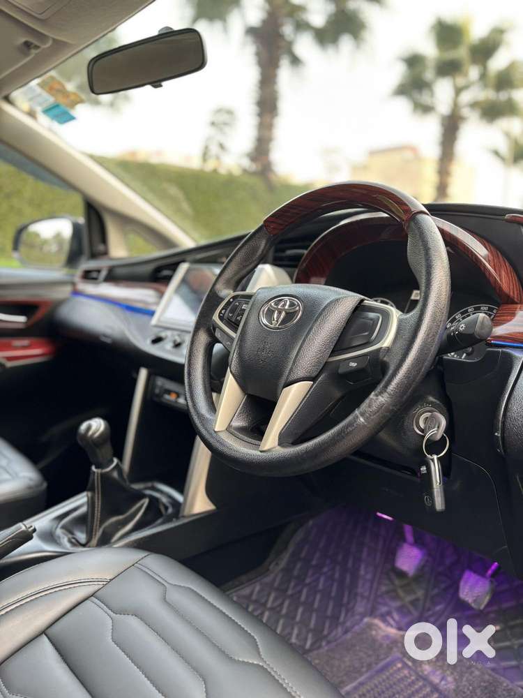 Toyota Innova Crysta 2.7 Gx Mt 8s, 2020, Petrol