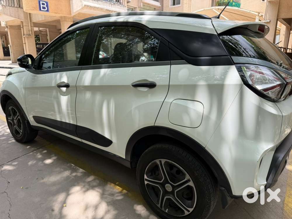 Tata Nexon Petrol 2021 Odometer: 27000 Km