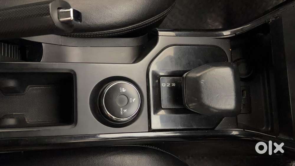Tata Nexon Creative Plus 1.2 Revotron Petrol 6 Amt, 2023, Petrol