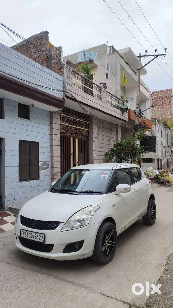 Maruti Suzuki Swift 2012