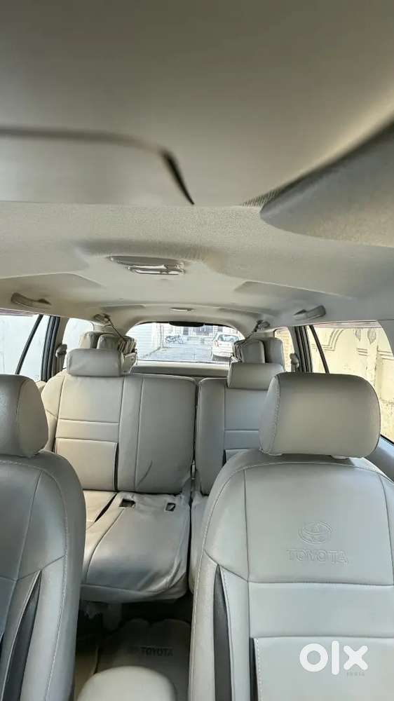 Toyota Innova 2013 Gx Diesel Grey 8 Seater