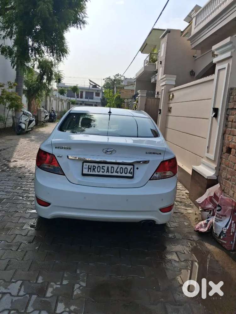 Hyundai Verna 2011 Fluidic Diesel Manual