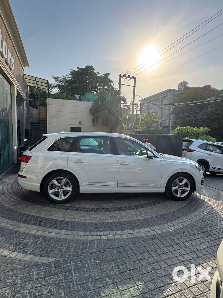 Audi Q7 Diesel Automatic 2017 Year