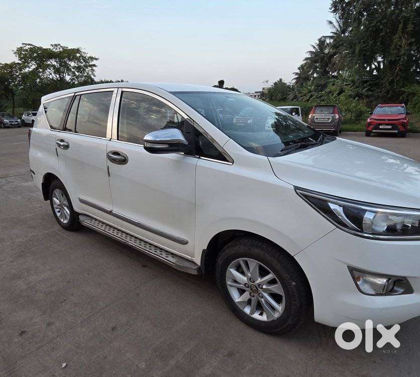 Toyota Innova Crysta G 8 Str, 2017, Diesel