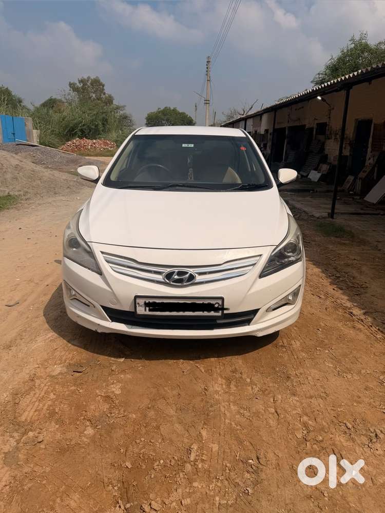 Hyundai Fluidic Verna 2015