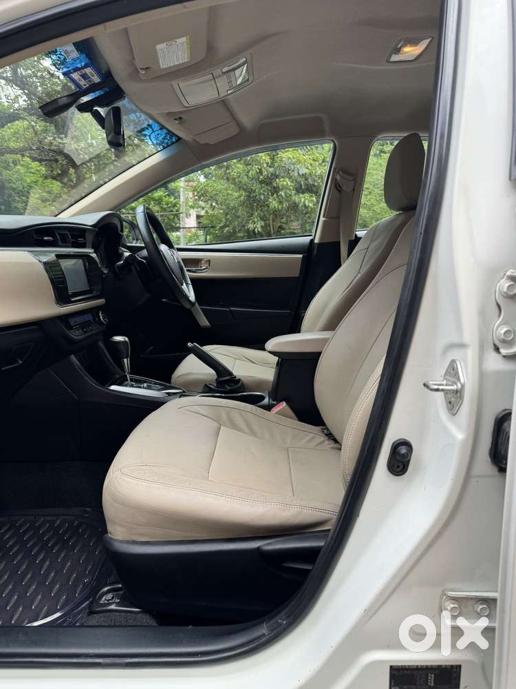 Toyota Corolla Altis Vl At, 2016, Petrol