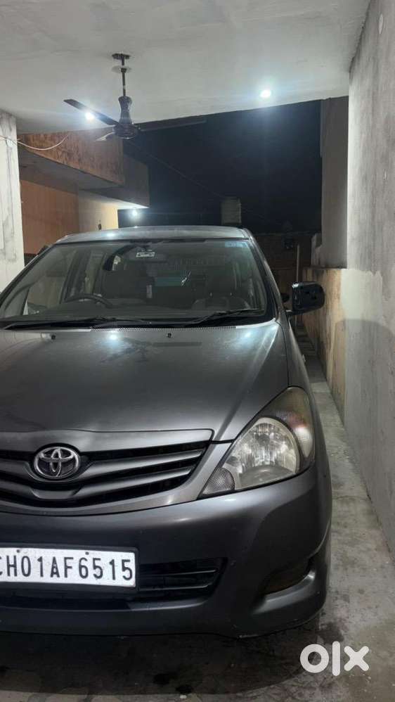 Toyota Innova 2010 Diesel Well Maintained