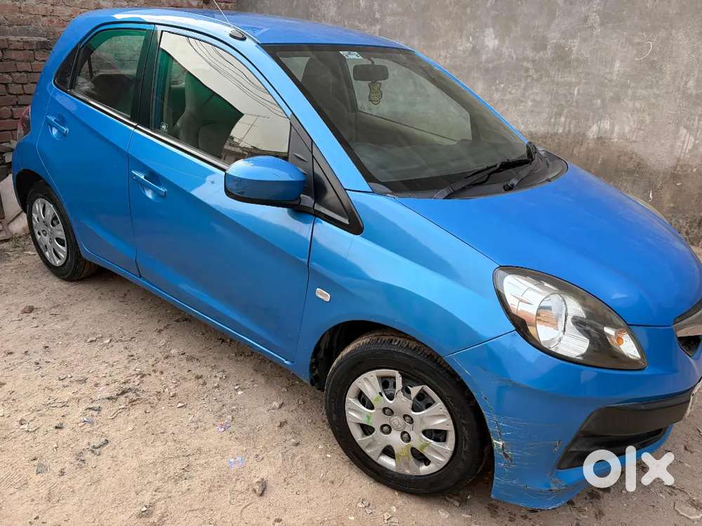 Honda Brio 2012 Petrol Well Maintained