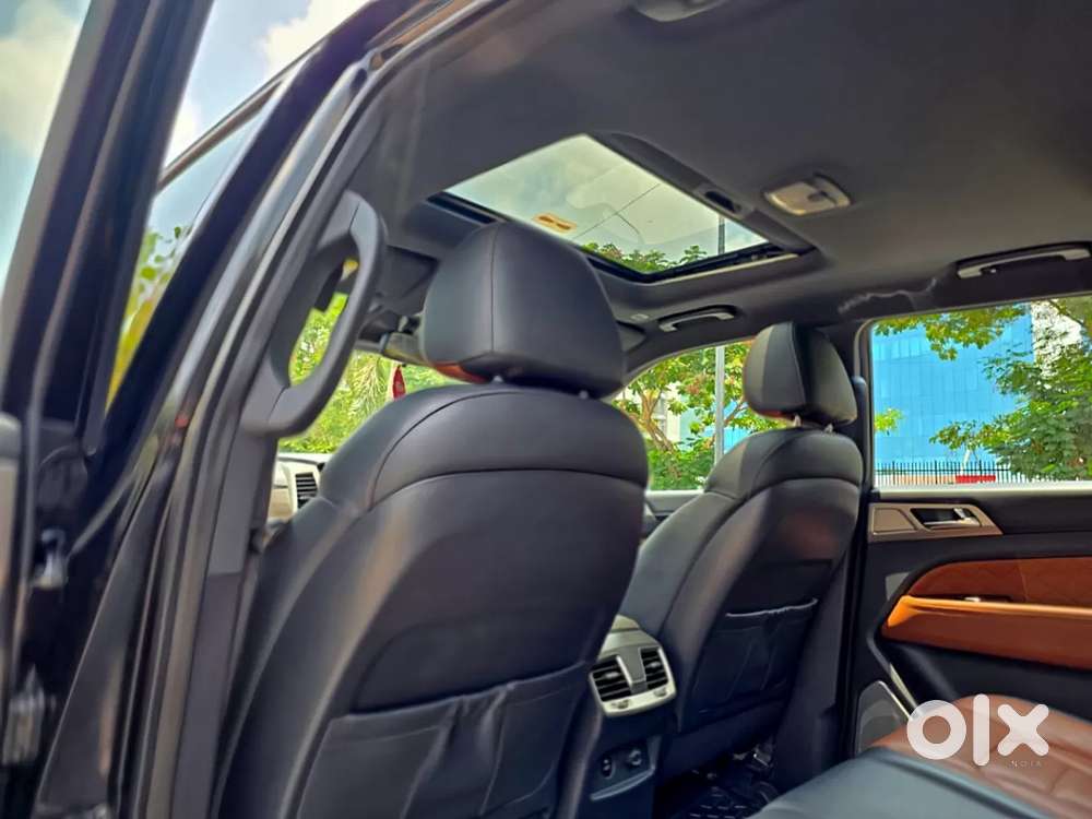 Mahindra Alturas G4 4wd At, 2019, Diesel