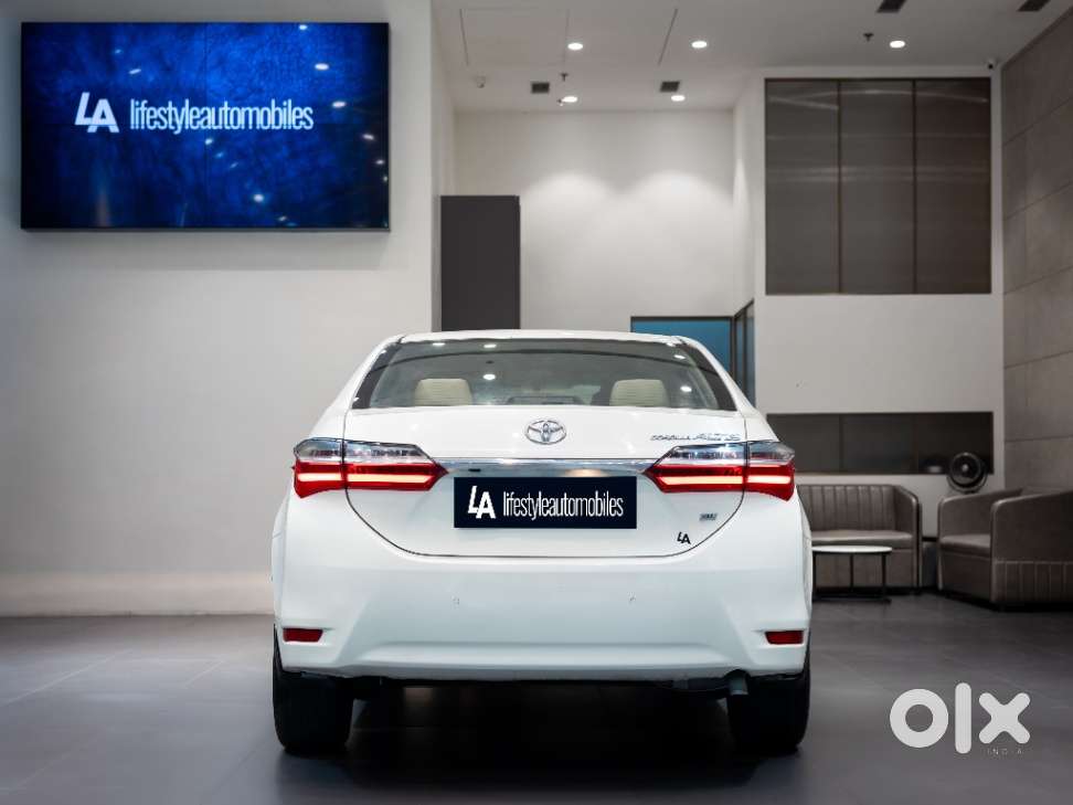 Toyota Corolla Altis 1.8g Limited, 2017