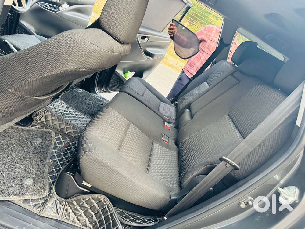 Toyota Innova Crysta 2.4 G Mt, 2022, Diesel