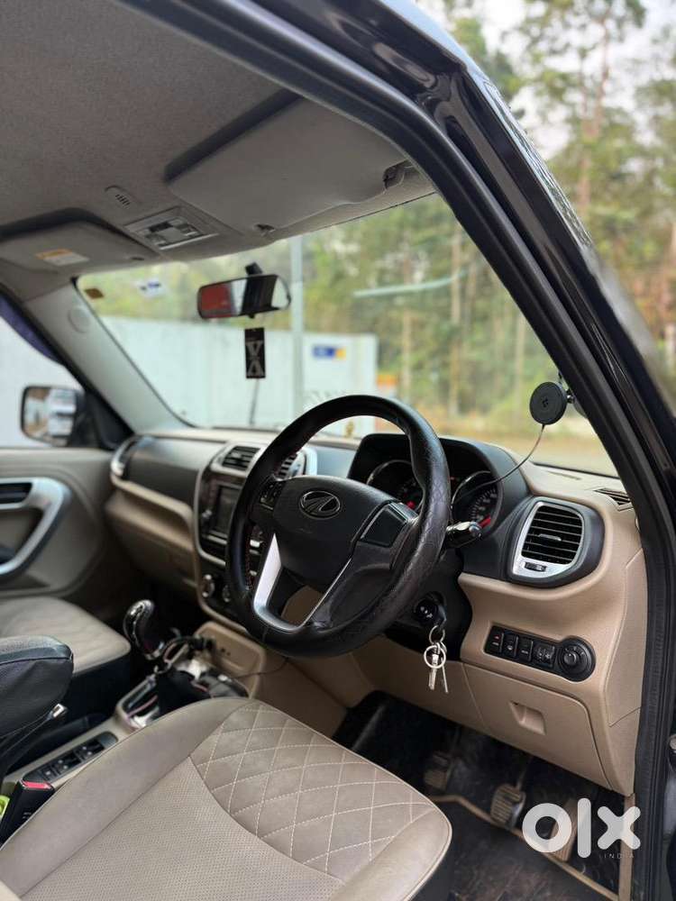 Mahindra Tuv 300 2018 Diesel Well Maintained