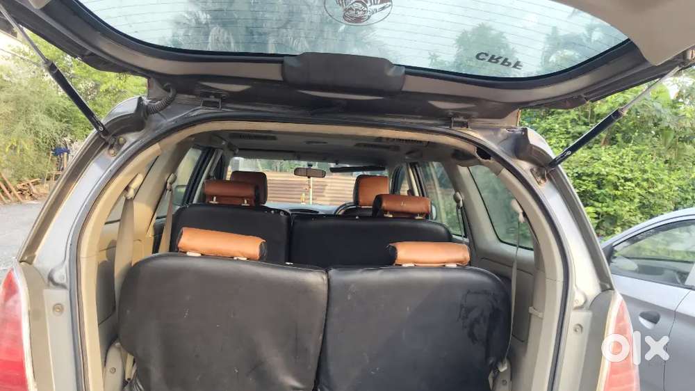 Toyota Innova 2011  Good Condition 3 Months Life 4 Months Insurance