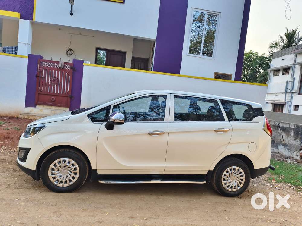 Mahindra Marazzo, 2019, Diesel
