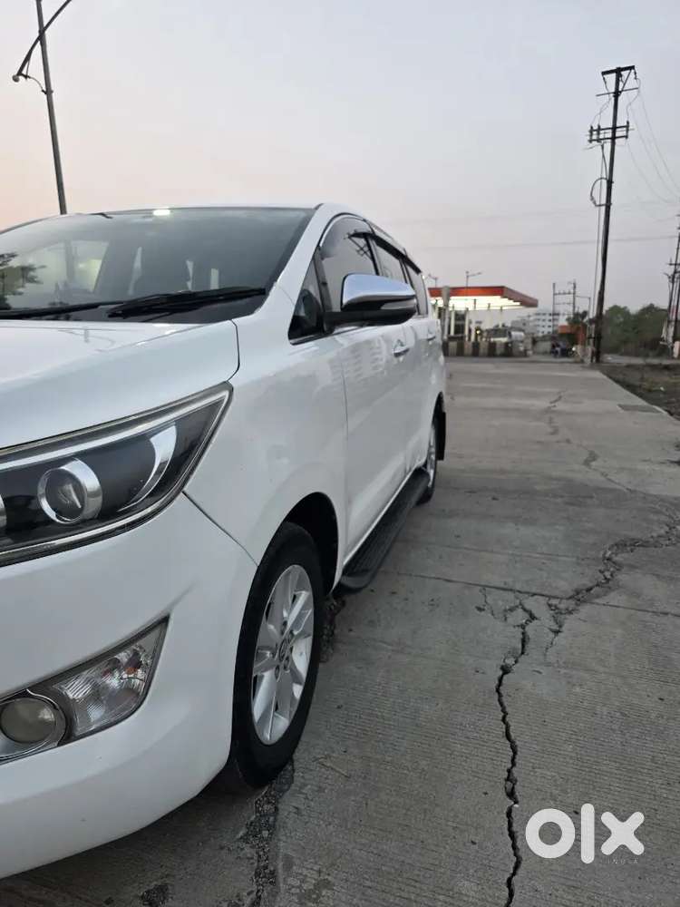 Toyota Innova Crysta 2017 Diesel 311000 Km Driven